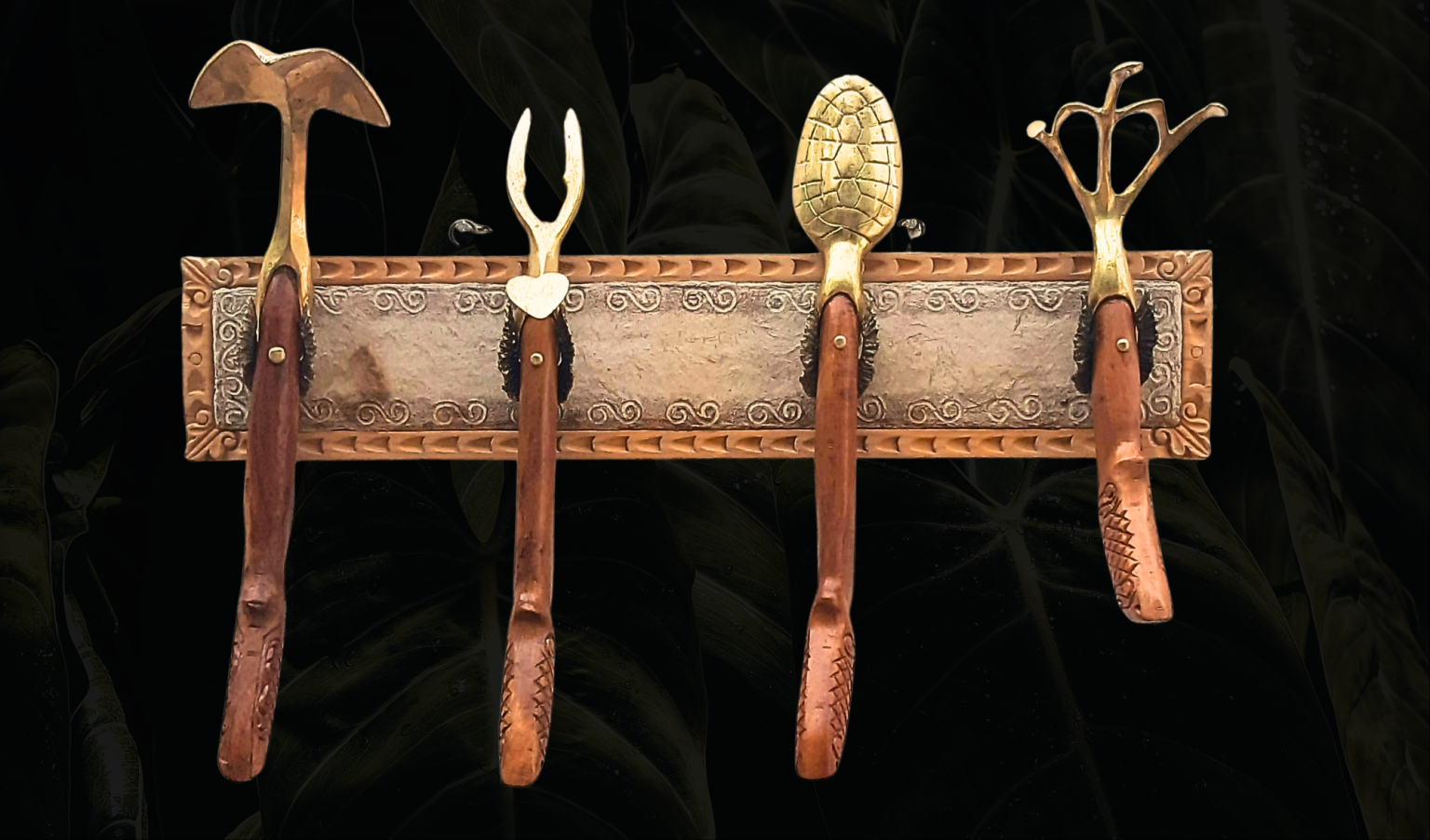 Dig Armadillo - Exquisite Garden Tools
